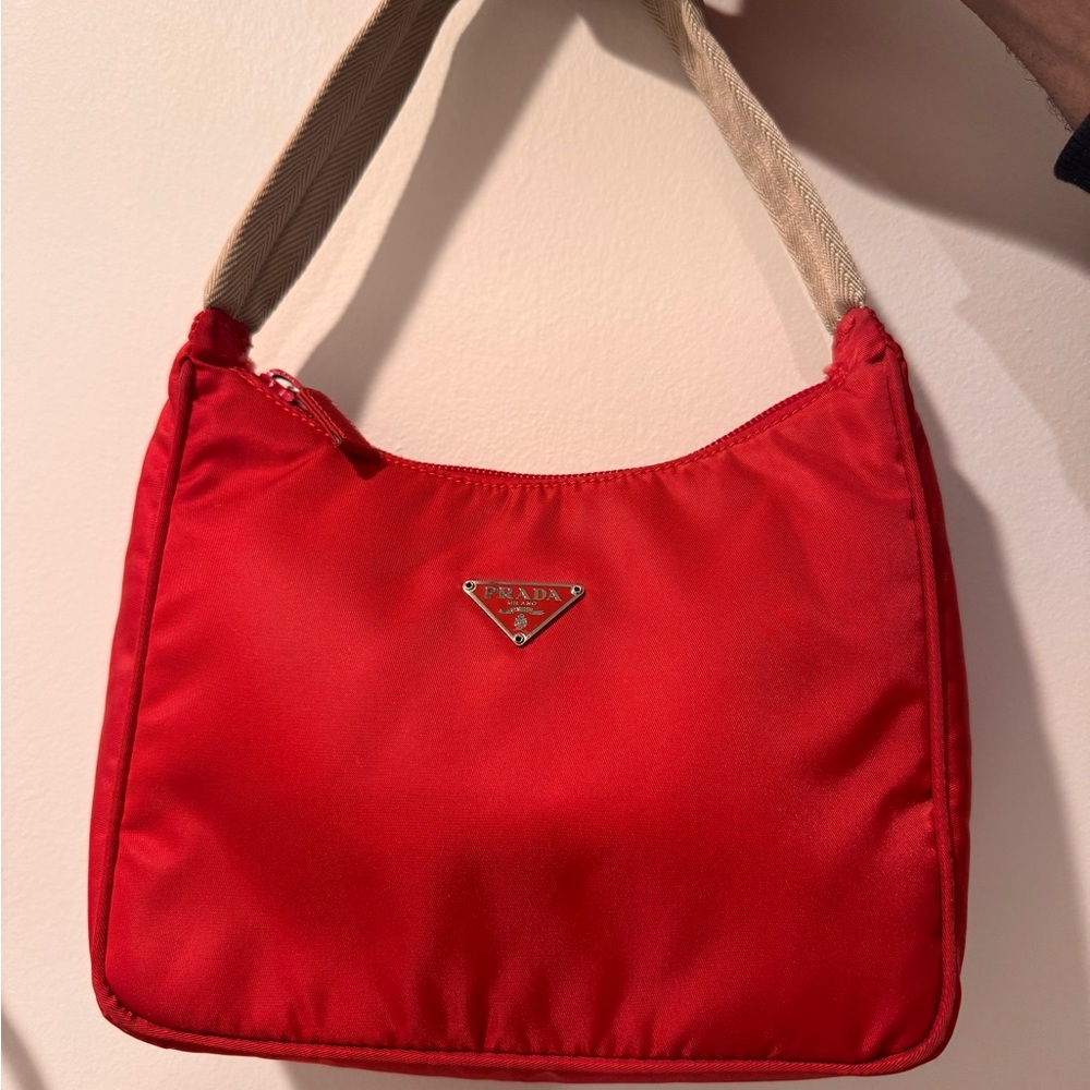 Vintage Prada purse , In perfect condition. - Picture 2 of 4